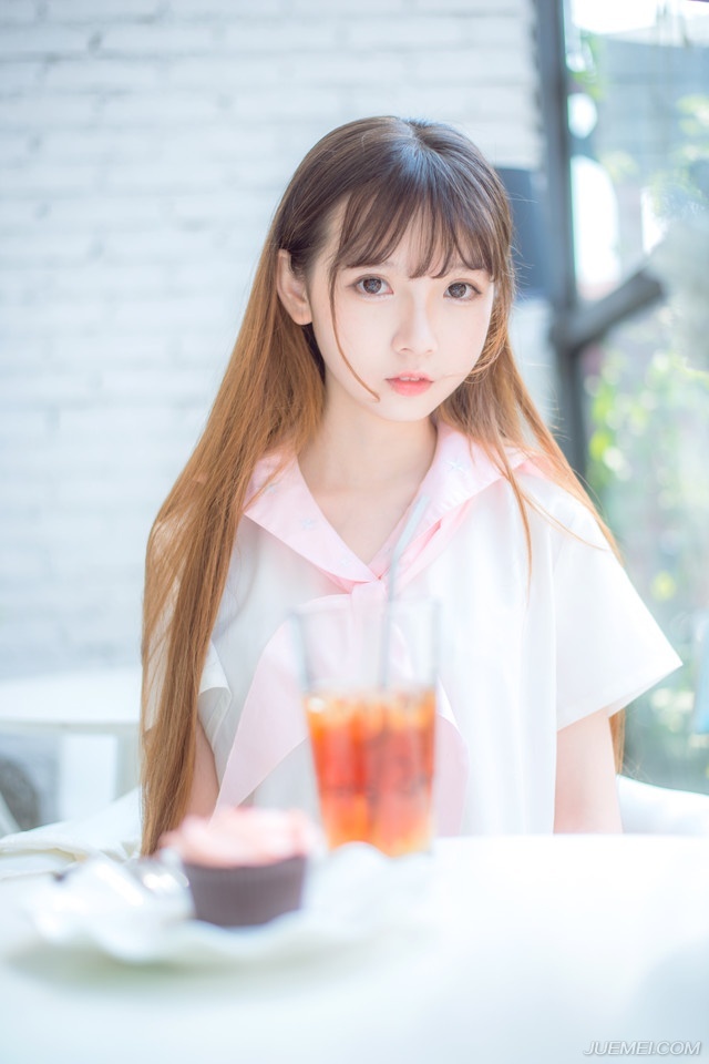 或早或晚，能够遇到你就好;或风或雨，能牵着你的手就好;或多或少，你能在乎我就好;或苦或乐，我们在一起就好。